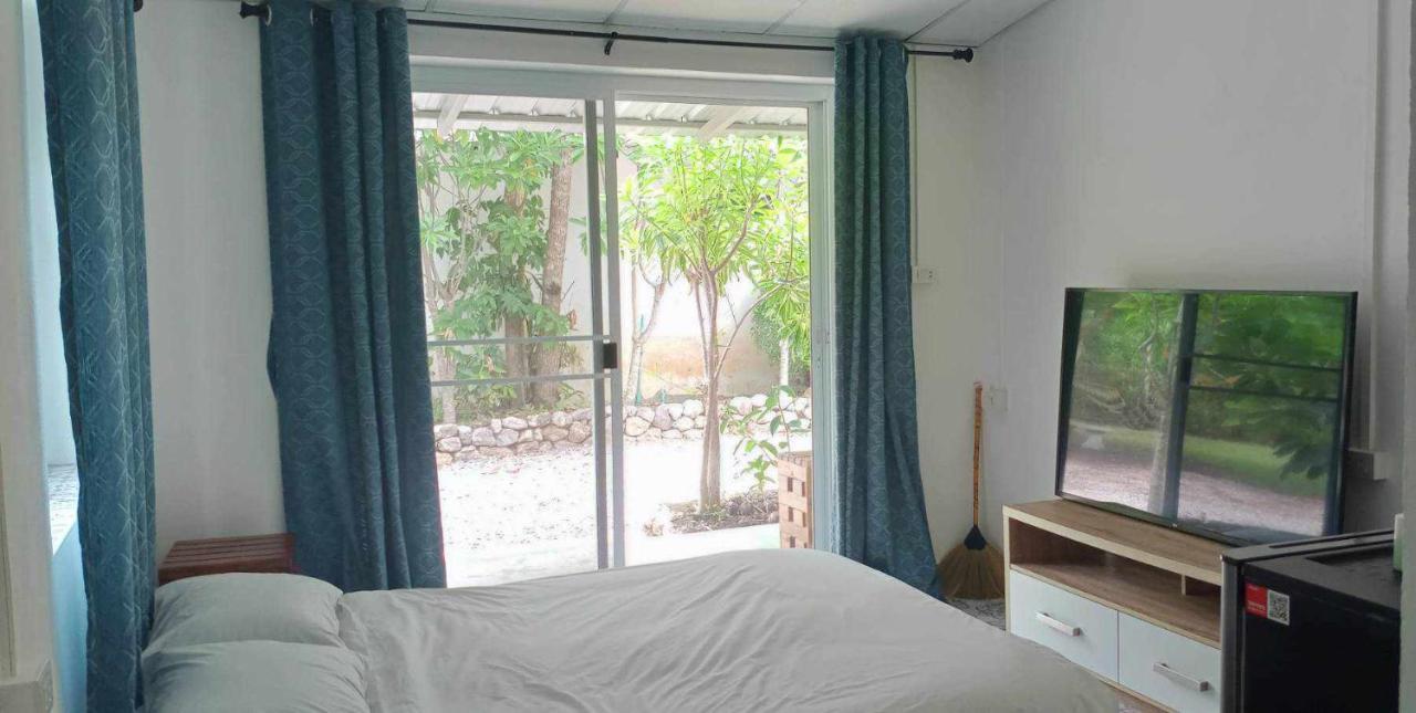 Mem Homestay Chumphon Bagian luar foto