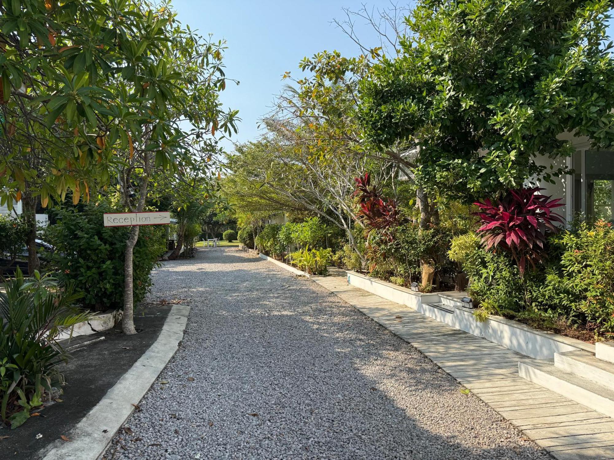 Mem Homestay Chumphon Bagian luar foto